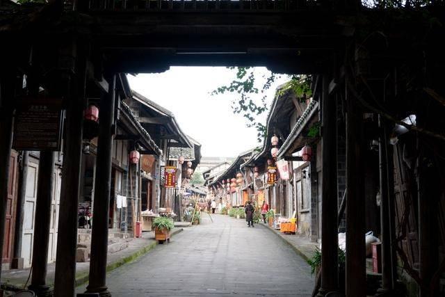华硕天选5 Pro快速上手：轻松hold住光追大作，2024大作任意爽！